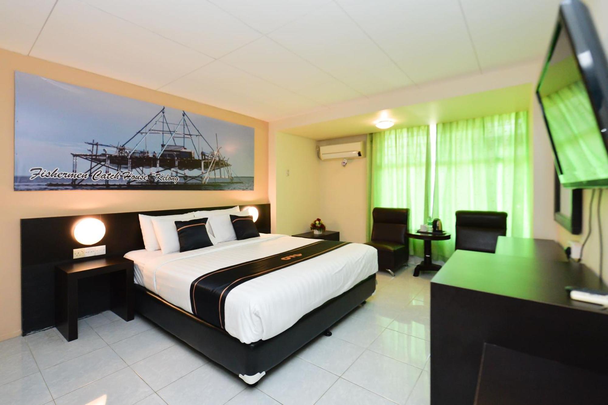 Oyo 2487 Sampurna Jaya Hotel Tanjung Pinang Exterior foto