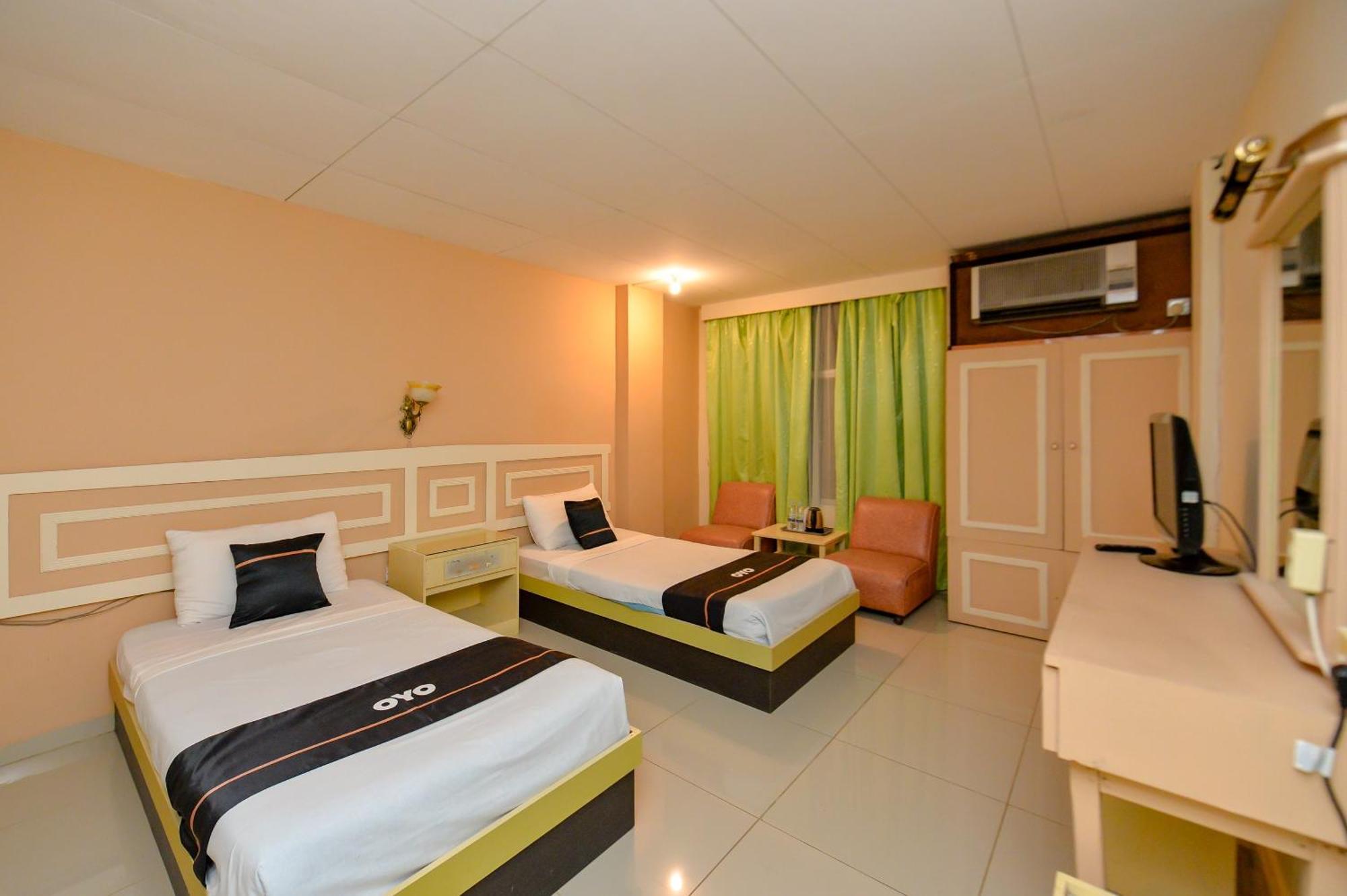 Oyo 2487 Sampurna Jaya Hotel Tanjung Pinang Exterior foto